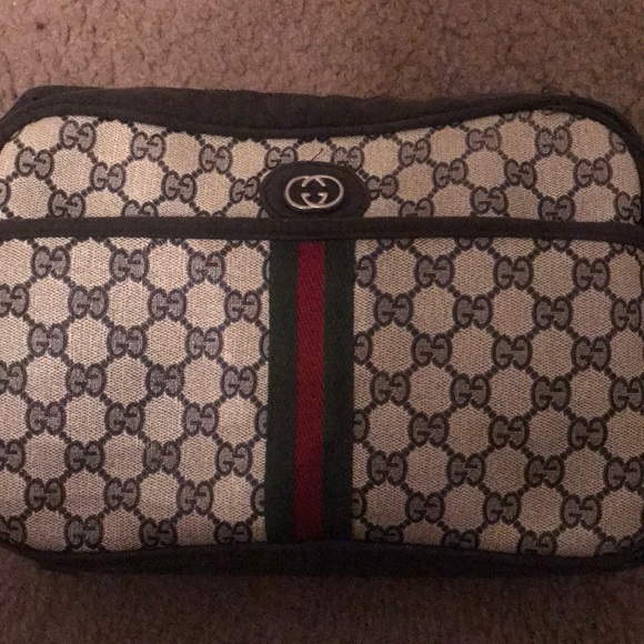 Vintage 1980s Gucci clutch - Picture 1 of 3